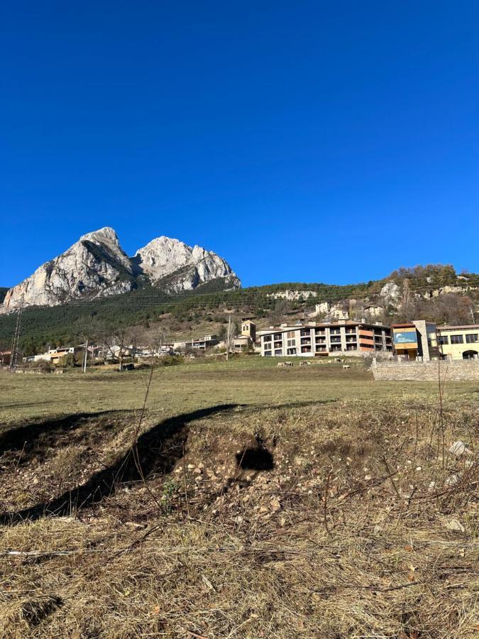 Апартаменты Saldes Pedraforca Экстерьер фото